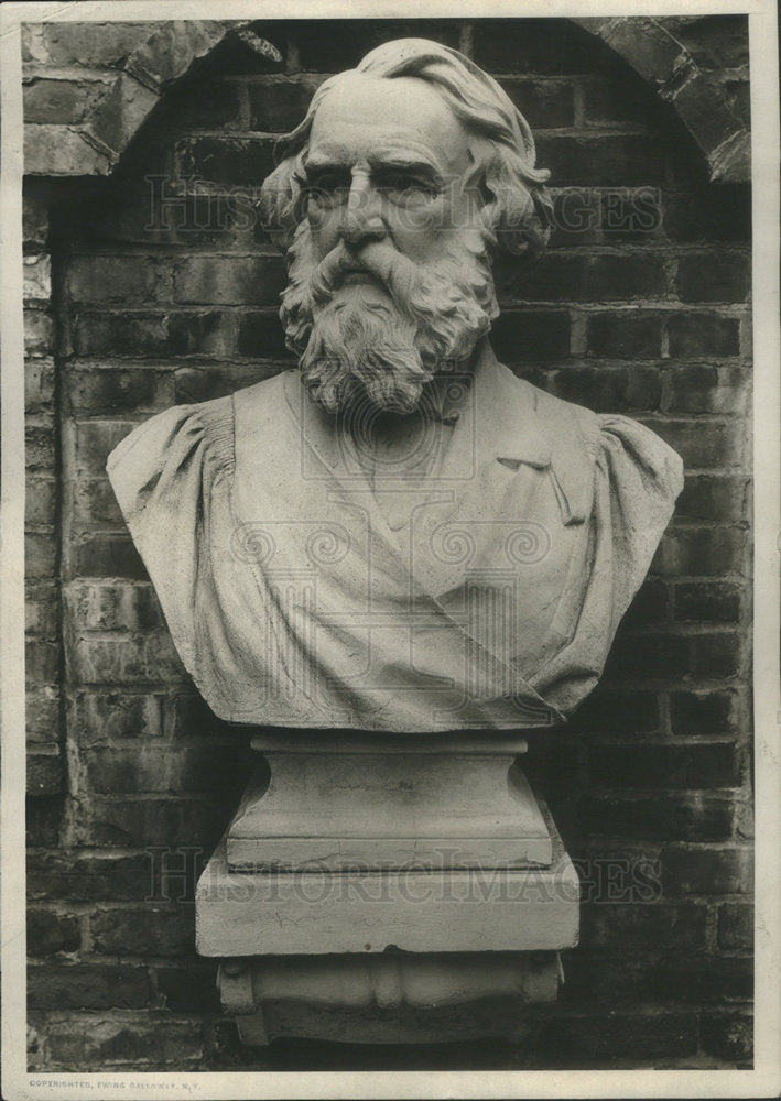 Press Photo Bust/Sculpture/Henry Wadsworth Longfellow/Poet - Historic Images