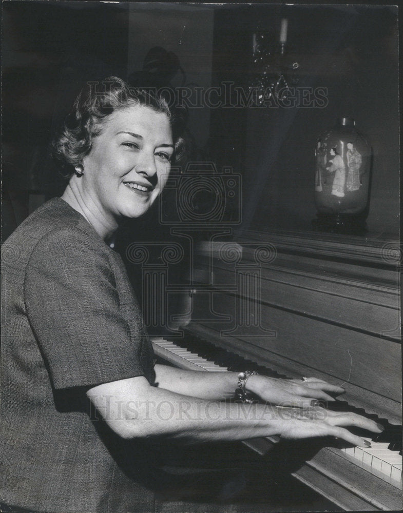 1966 Mrs John Moss Jr Playing Piano - Historic Images