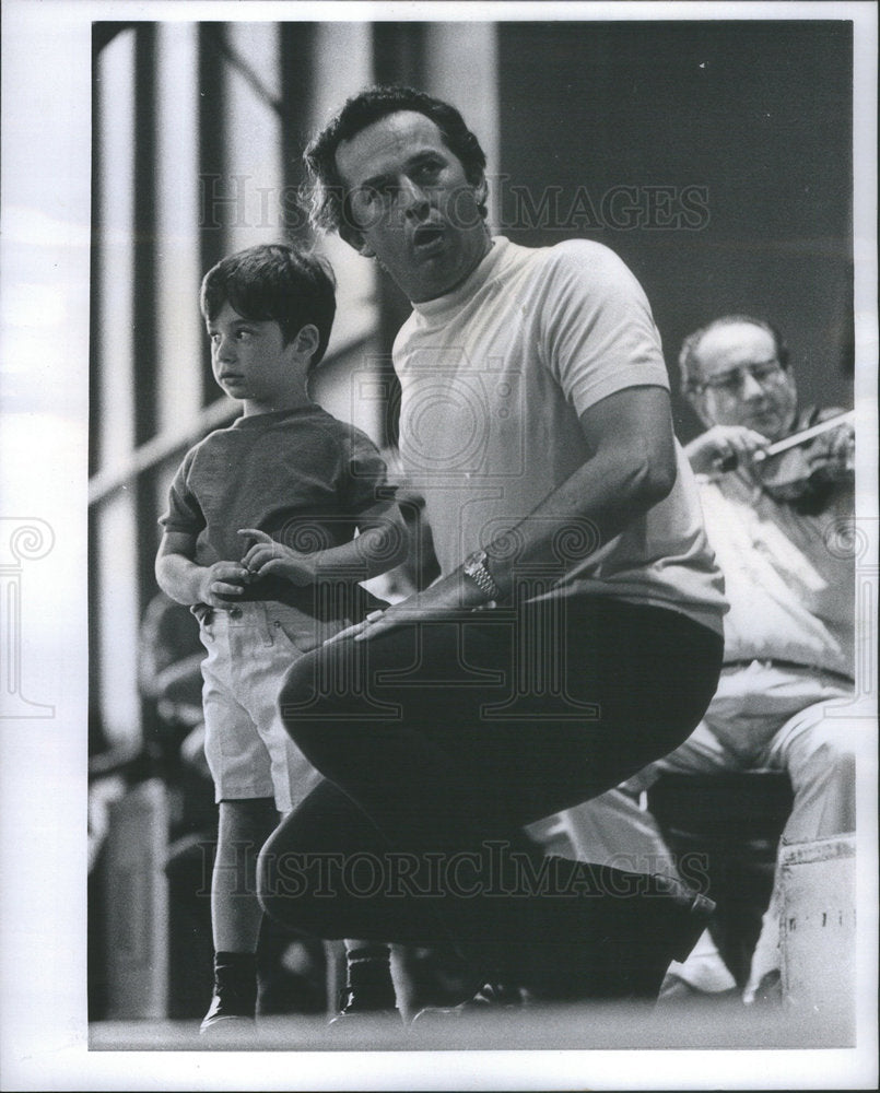 1969 Press Photo Julian Patrick (Baritone) New York City Opera - Historic Images
