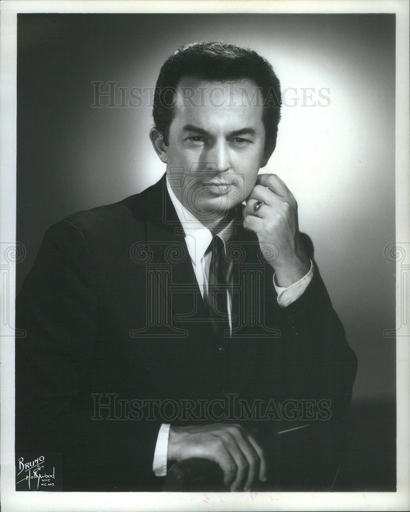 1963 Press Photo Julian Patrick American Operatic Baritone Voice Teacher Chicago - Historic Images