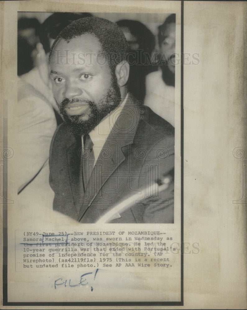 1975 Samora Machel, first President of Mozambique - Historic Images