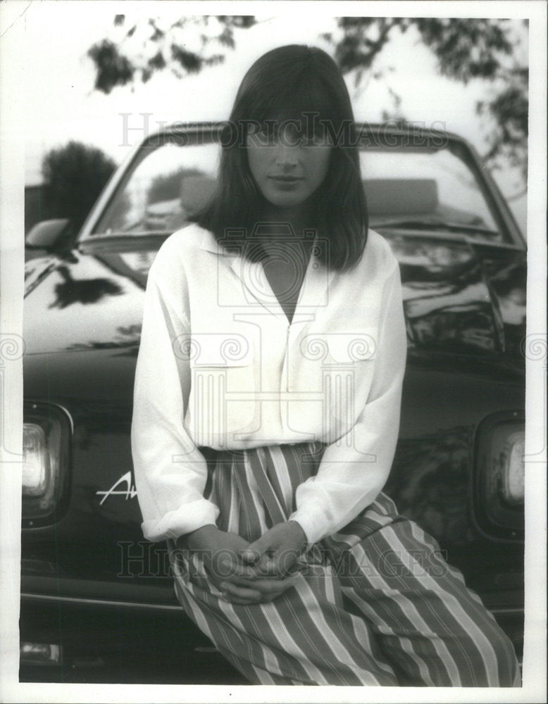1988 Press Photo Actress Amanda Pays in "The Pretenders." - Historic Images