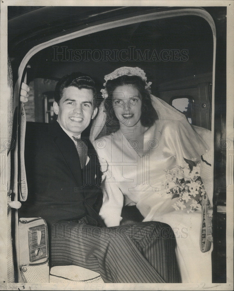 1946 Press Photo Mr. and Mrs. I. Newton Perry Jr. Wedding - Historic Images