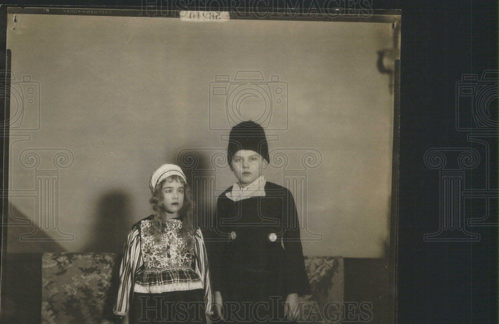 1928 Press Photo Newton And Sally Percy - Historic Images