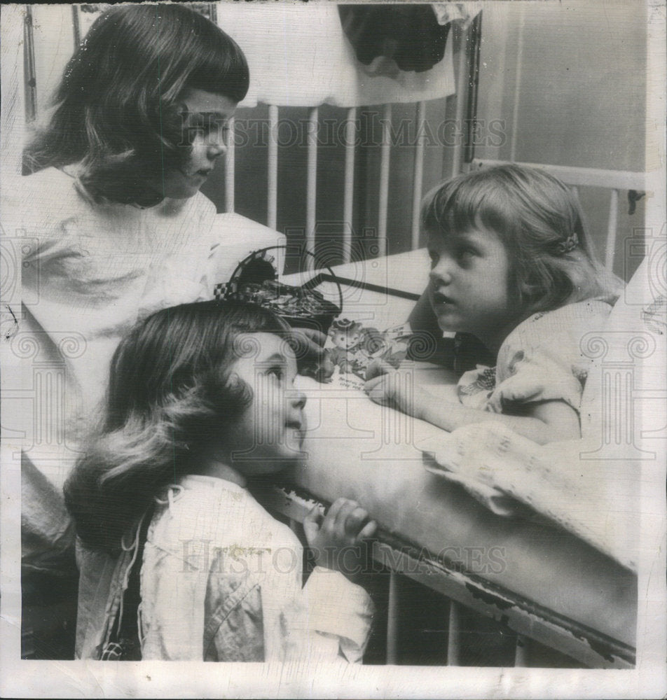 1953 Paula Martin &amp; Her Sisters Patty and Susie - Historic Images