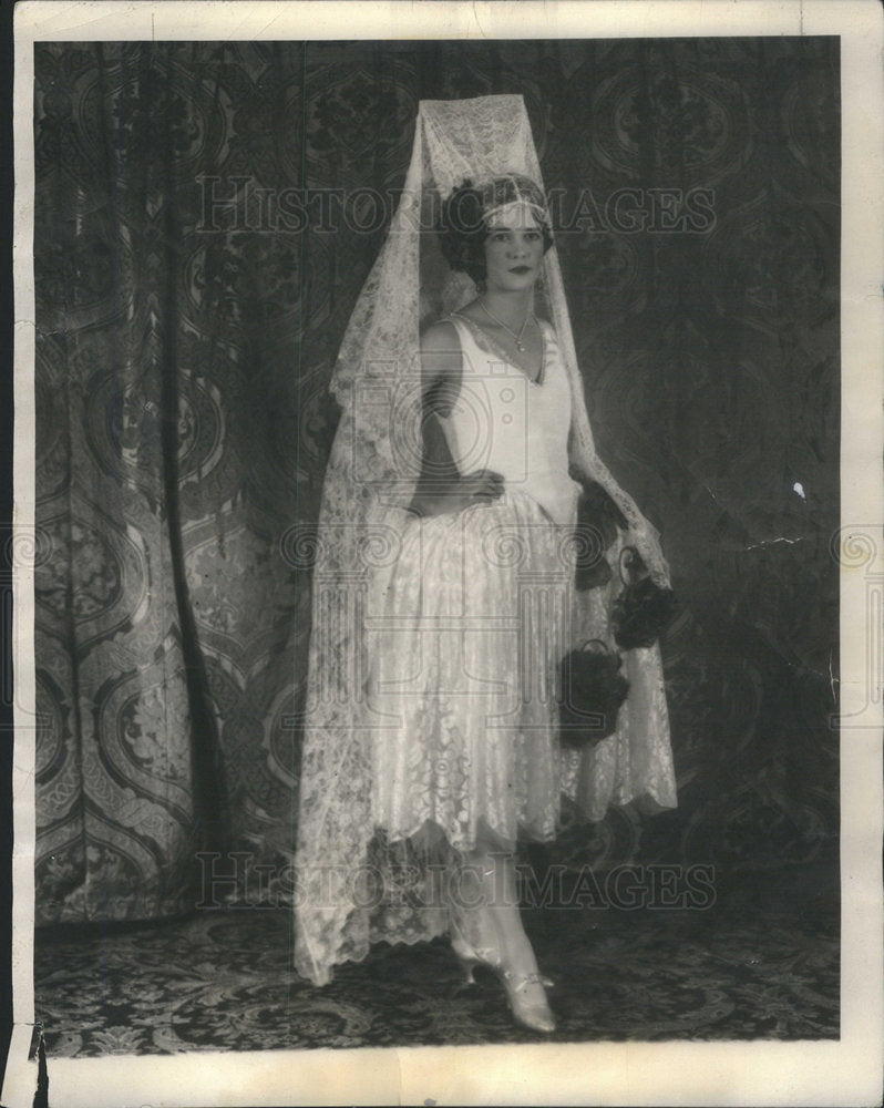 Picture of Mrs.Frederick Church Jr. - Historic Images