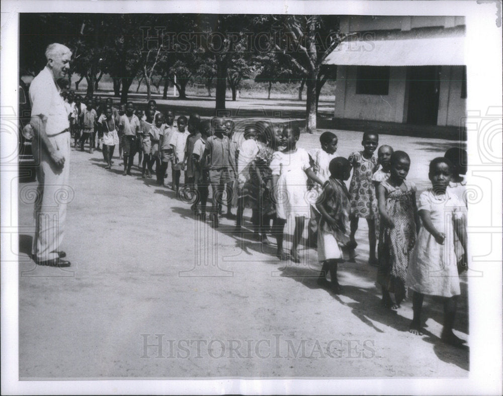 1962 Press Photo Maurice Pate executive director of the U.N. Children's Fund - Historic Images
