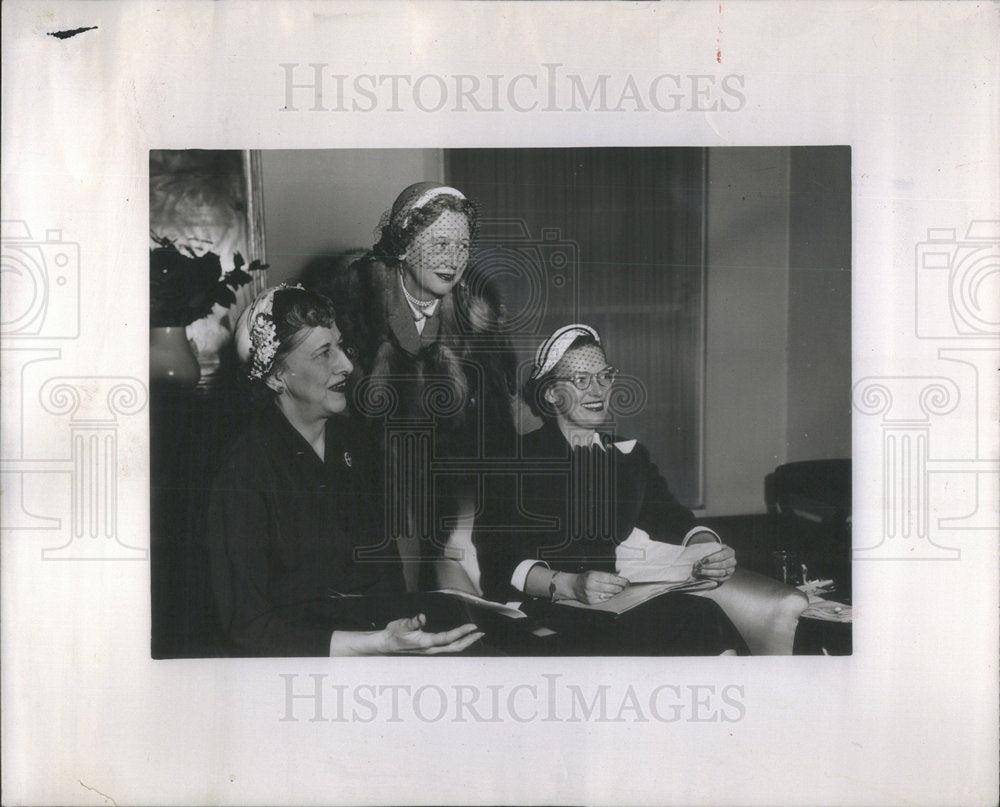 1953 Mrs Harry Mossey, Mrs Robert Hasbrook &amp; Mrs John Holloway - Historic Images