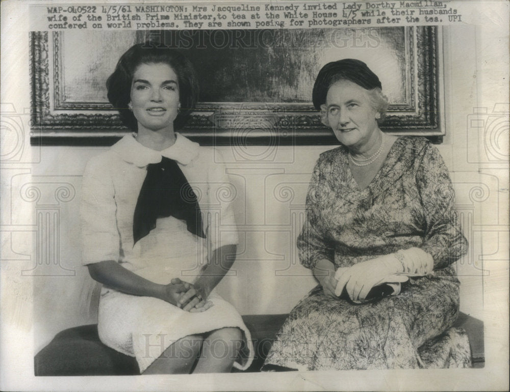 1961 Jacqueline Kennedy Lady Dorothy Macmillan White House Tea - Historic Images