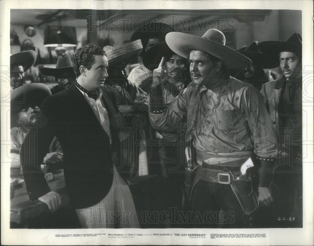 1936 Press Photo The Gay Desperado Film Actors Martini Carrillo Bar Scene - Historic Images