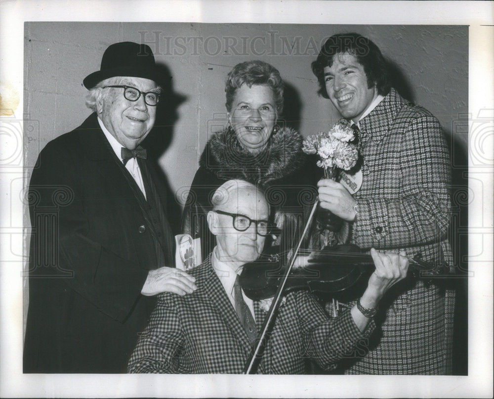 1974 Elderly Violinist Schzeiger Playing Candidate Marovitz Rally - Historic Images