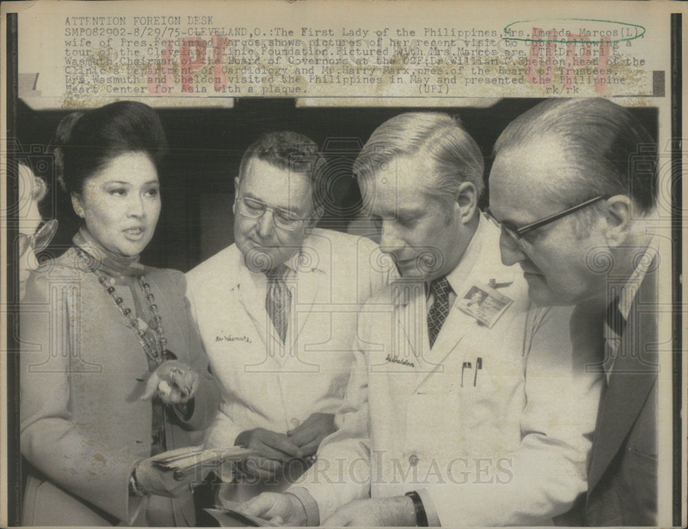 1975 MRS. IMELDA MARCOS WIFE PRESIDENT FERDINAND MARCOS - Historic Images