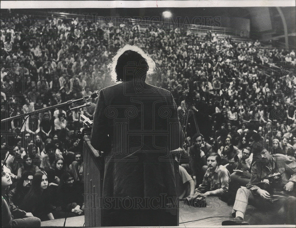 1970 Press Photo Leonard Weinglass Speaks to Students at NU&#39;s McGaw Hall - Historic Images