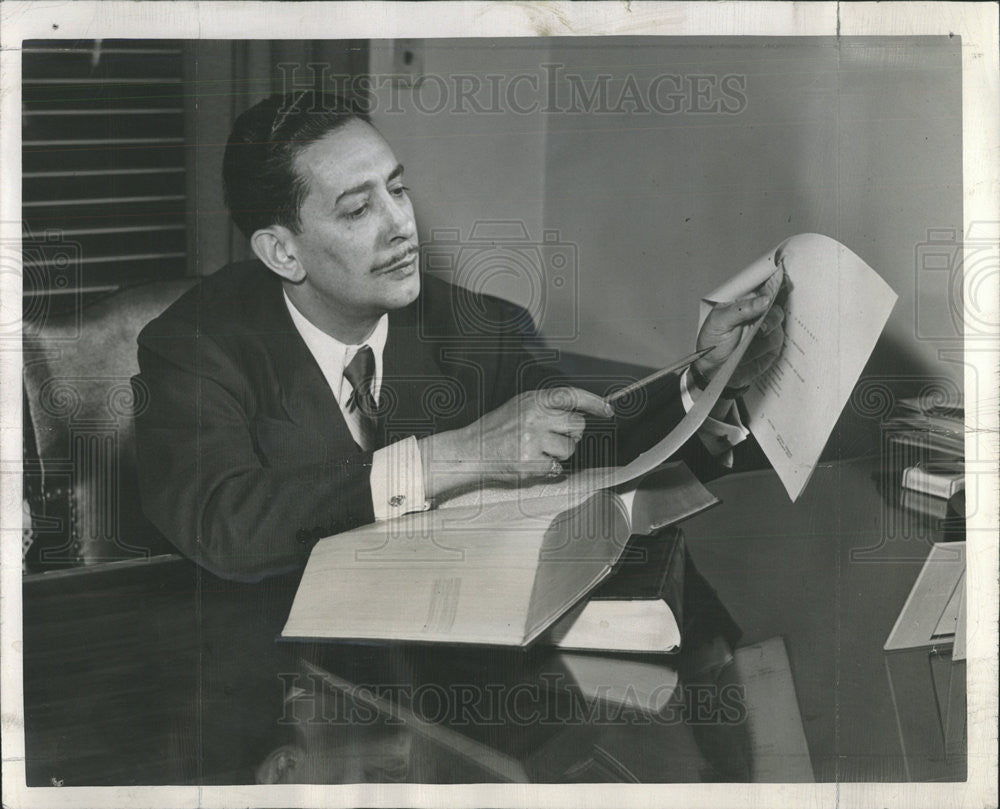 1945 Press Photo Attn. Michael Romano Working in his Office - Historic Images