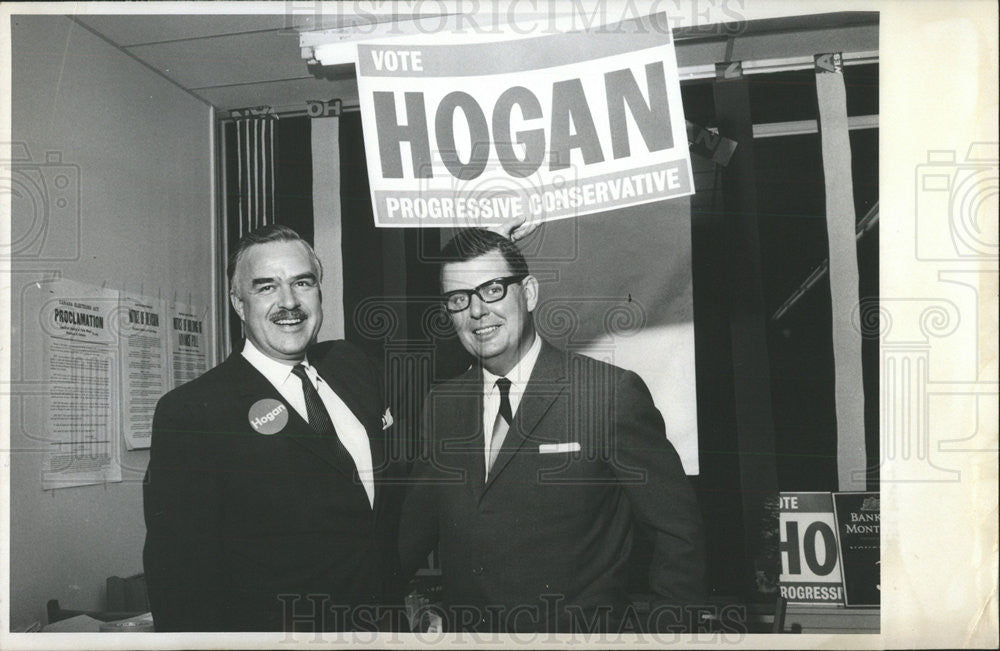 1965 Press Photo John Robarts Helps Candidate George Hogan&#39;s Campaign - Historic Images