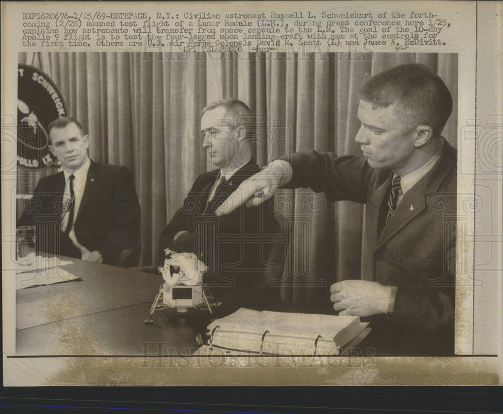 1969 Press Photo Civilian Astronaut Russell L. Schweickart manned test flight - Historic Images