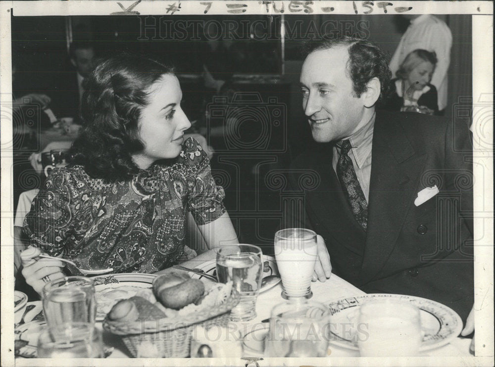 1938 Press Photo Actress Ruth Hilliard &amp; Comic Jimmy Ritz At Hollywood Nite Spot - Historic Images