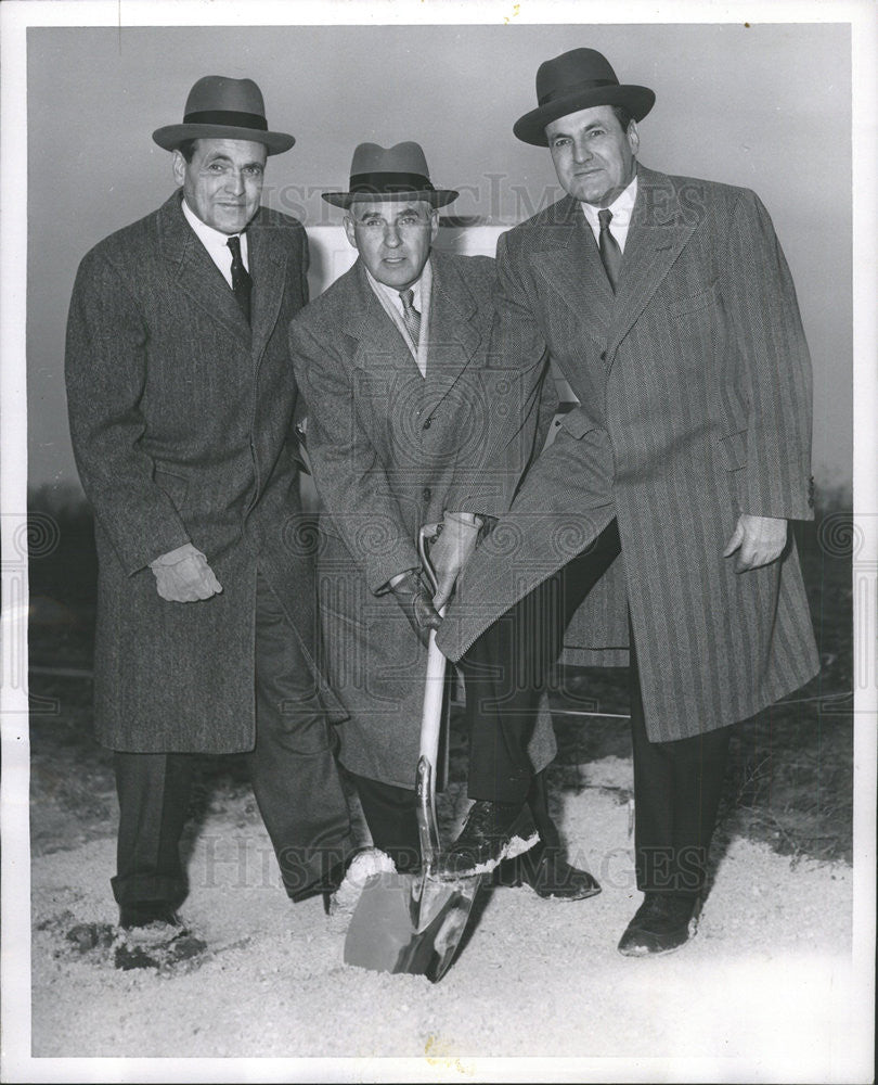 1954 Press Photo Twins Theodore Robinson, Jr, Sanger Robinson, Kenneth Henderson - Historic Images