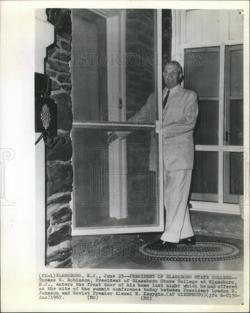 1967 Press Photo Thomas E. Robinson of Glassboro State College - Historic Images