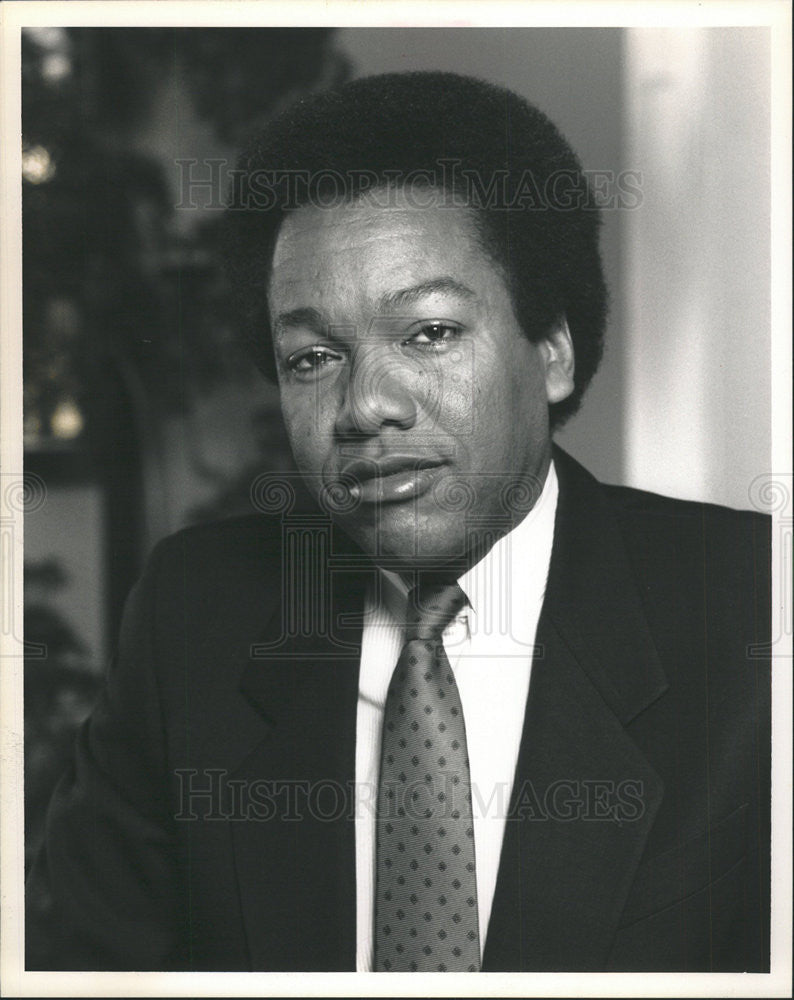 1990 Press Photo of Johnathan Rodgers of WBBM Channel 2 in Chicago - Historic Images