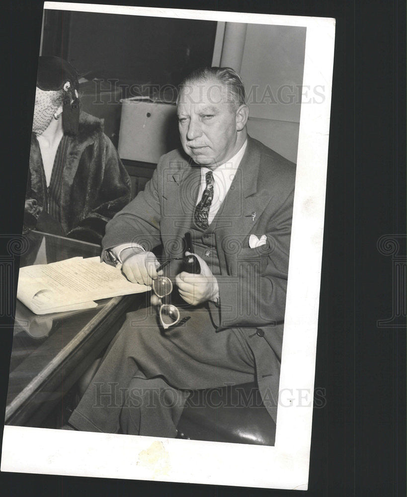 1955 Press Photo Attn. Myron Wisch and Mrs. Aleen Regan in his Office - Historic Images