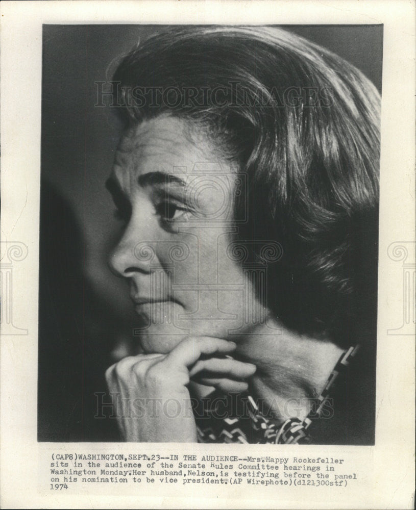 1974 Press Photo Mrs. Happy Rockefeller Watching the Senate Rules Committee - Historic Images