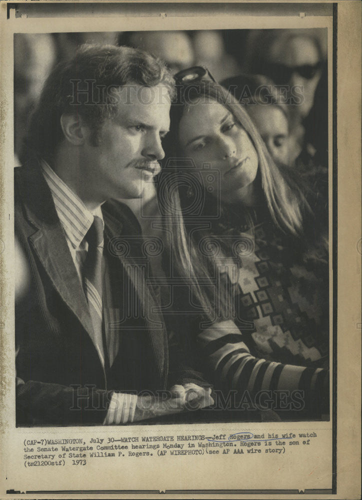 1973 Press Photo Jeff Rogers &amp; Wife at the Senate Watergate Committee Hearings - Historic Images