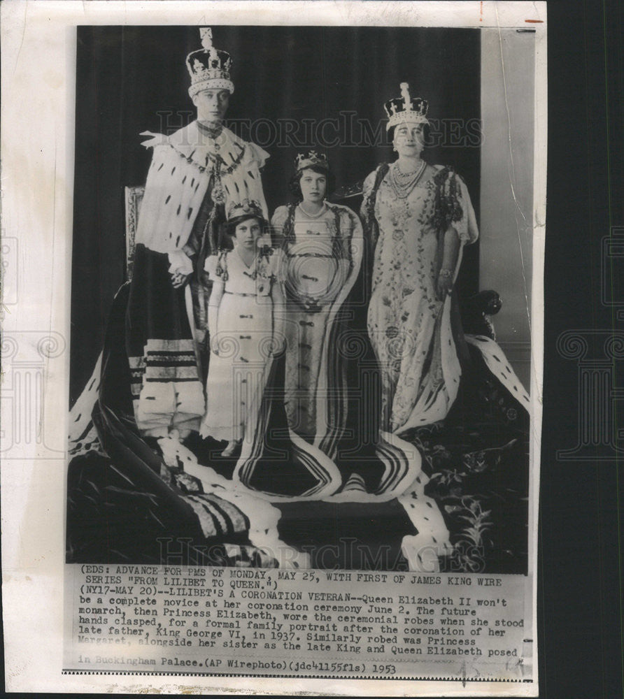 1937 Press Photo England&#39;s King George VI And Family In Formal Ceremonial Robes - Historic Images