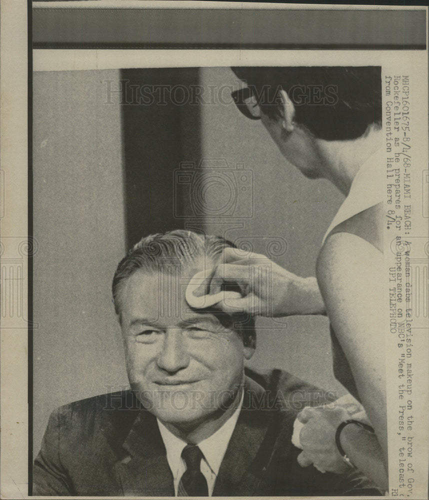 1968 Press Photo Nelson Rockefeller Applying Makeup Before Meet The Press Show - Historic Images