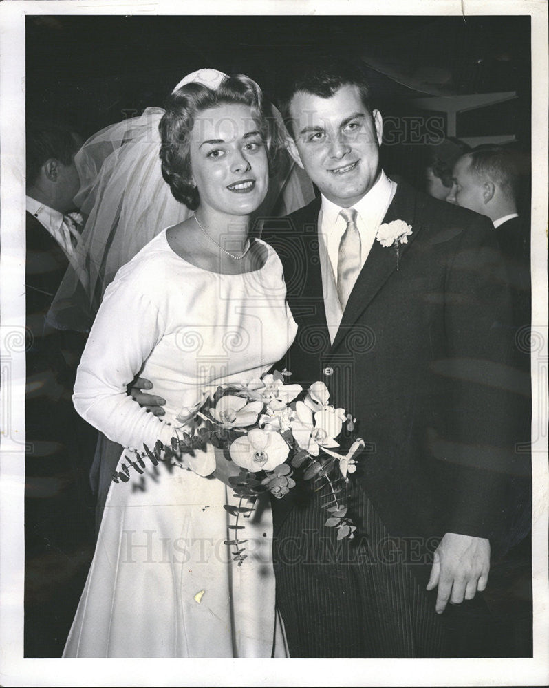 1961 Press Photo Robert Watson McLallen and his bride Lorraine Bernklau wedding - Historic Images