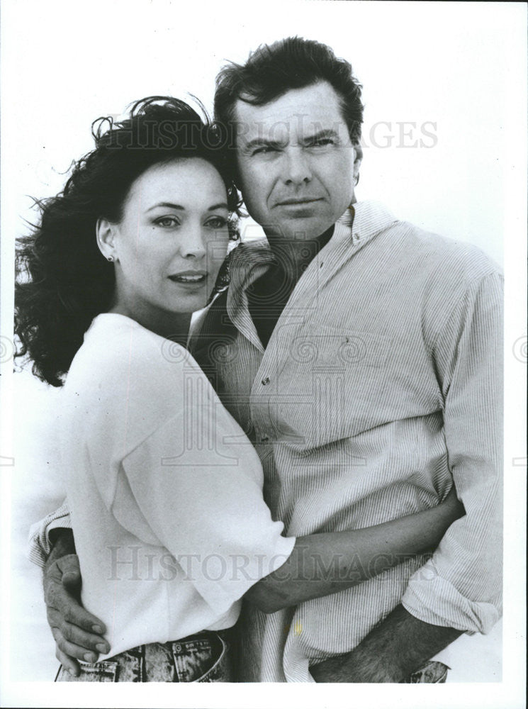 1992 Press Photo Robert Urich and Lesley-Anne Down starring in &quot;Night Walk&quot; - Historic Images