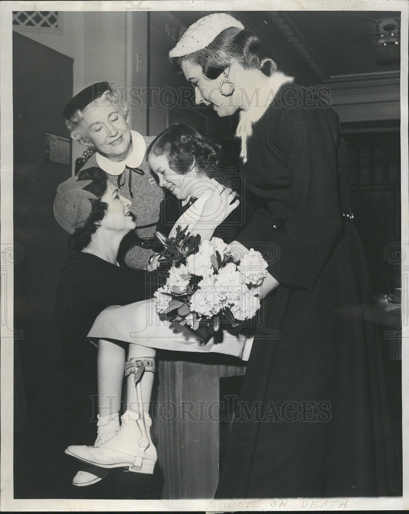 1954 Press Photo Judy McMann wins title &quot;Miss Courage&quot; - Historic Images