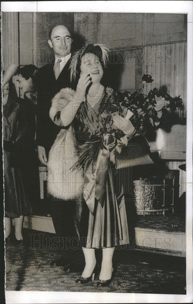 1954 Press Photo Queen Mother Elizabeth England Royal Family - Historic Images