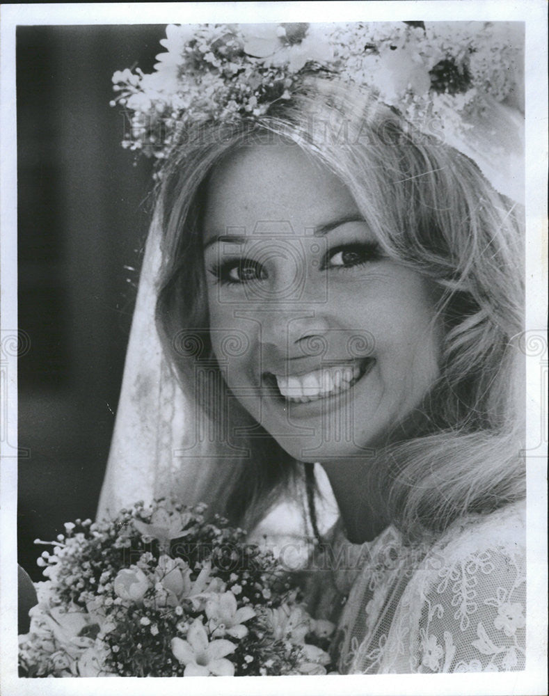 1972 Press Photo Actress Monnie Ellis in &quot;Gidget gets Married.&quot; - Historic Images