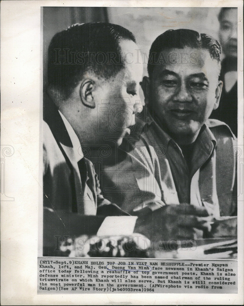 1971 Press Photo DUONG VAN MINH VIETNAMESE GENERAL POLITICIAN NGUYEN KHANH - Historic Images