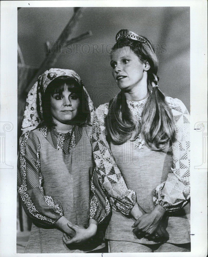 1971 Press Photo Alice Playten and Louise Lasser, actresses - Historic Images