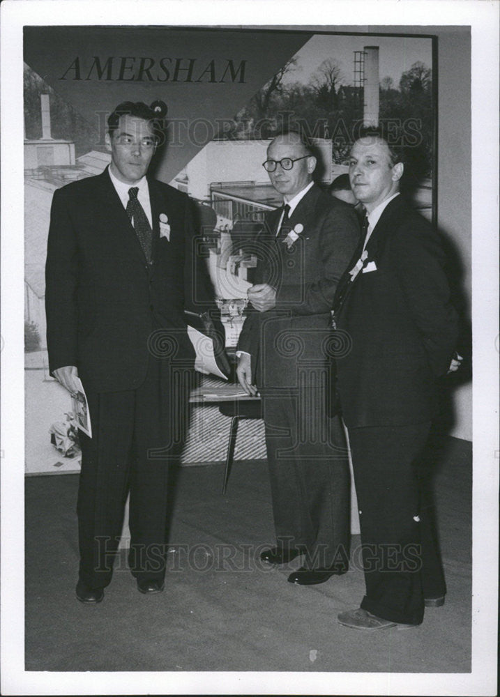 1956 Press Photo Dr Michael N. Pobedinsky,Dr R. Caldwell, Prof. Cryil Darbey - Historic Images