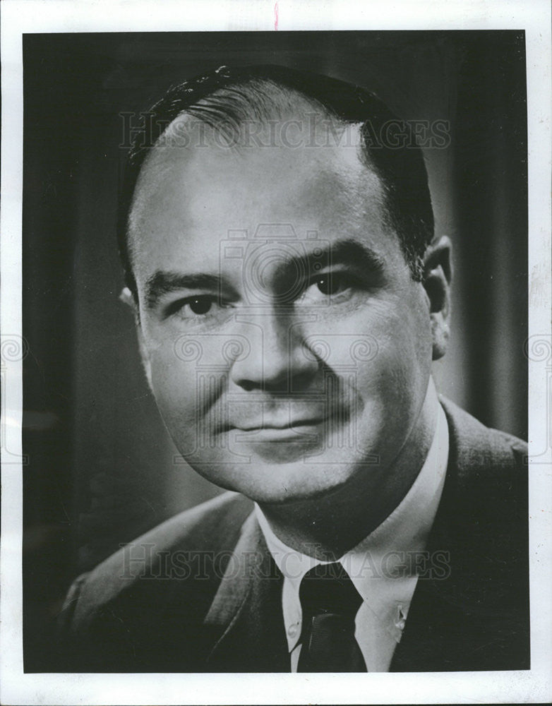 1972 Press Photo JAMES E. DURBIN  PRESIDENT MARRIOTT HOTELS - Historic Images