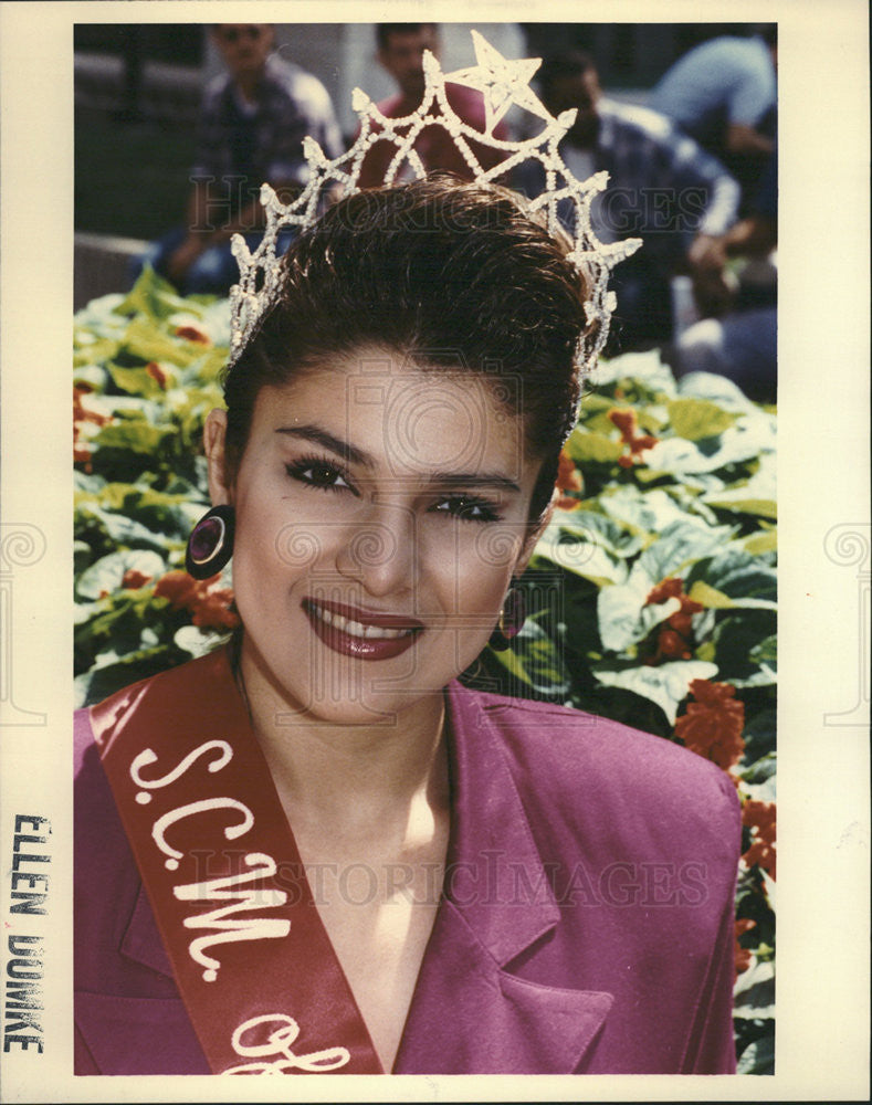 1991 Press Photo Laura Plomero Queen of the Mexican Independence Day Parade - Historic Images