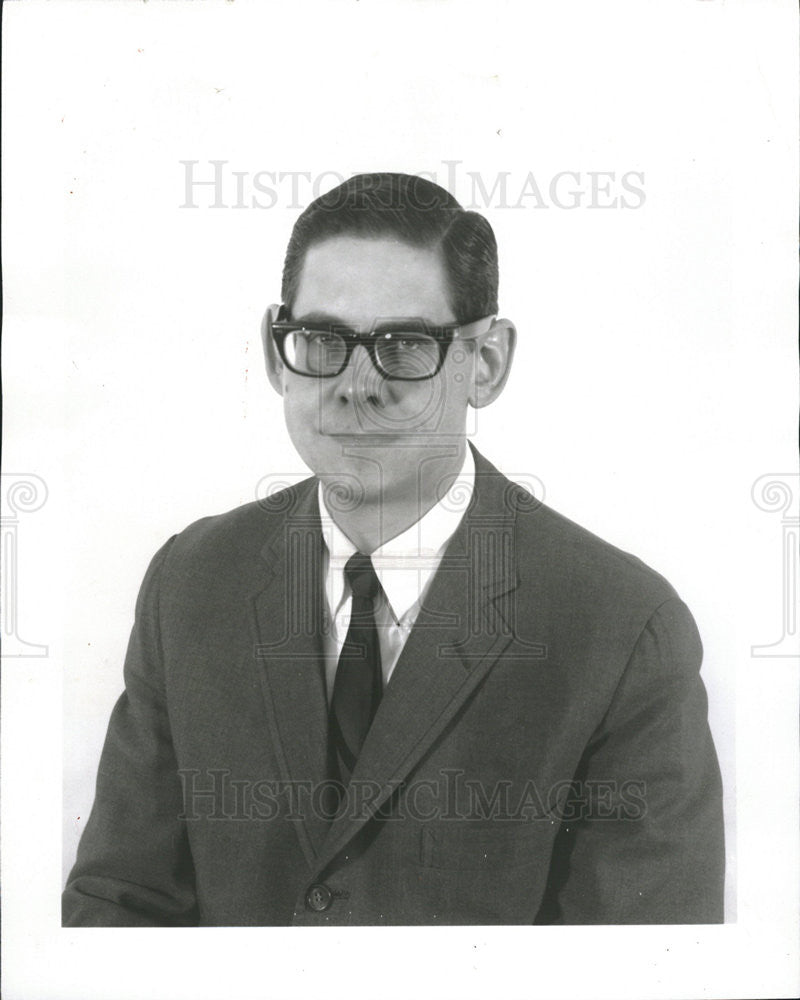 1968 Press Photo George W. Christman. Exec Vice Pres. of Mid-America. Bank - Historic Images