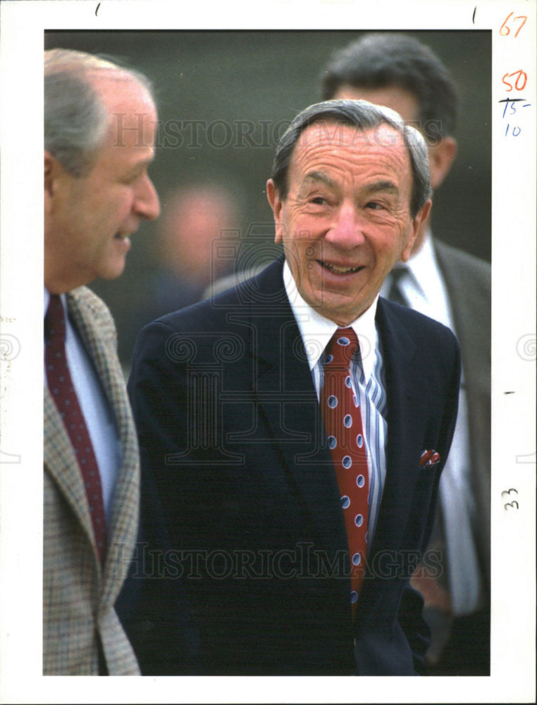 1993 Press Photo Warren Christopher an American lawyer, diplomat and politician. - Historic Images