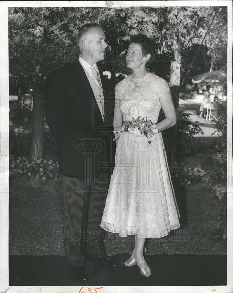 1959 Press Photo Newlyweds Mr. &amp; Mrs. Francis Edward Dore - Historic Images