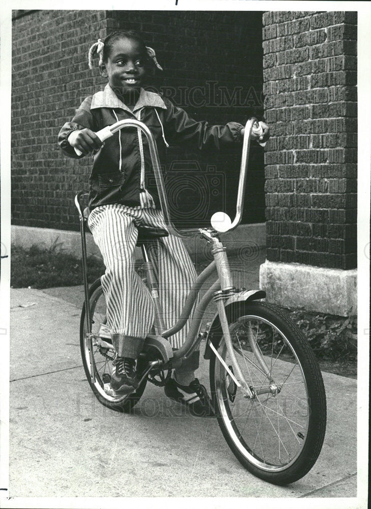 1977 Press Photo Sharmaine Clark - Historic Images