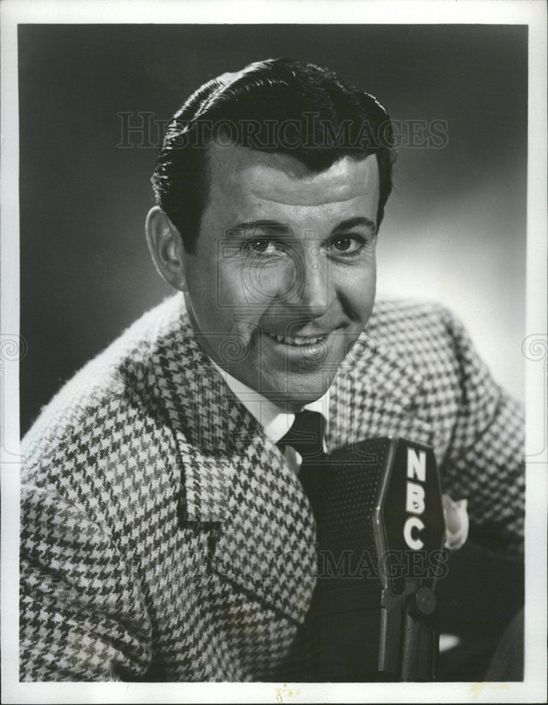 1954 Press Photo Dennis Day, actor - Historic Images