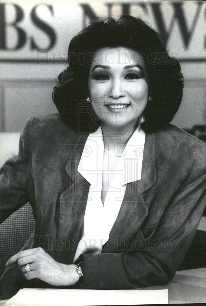 1990 Press Photo Newscaster Connie Chung - Historic Images