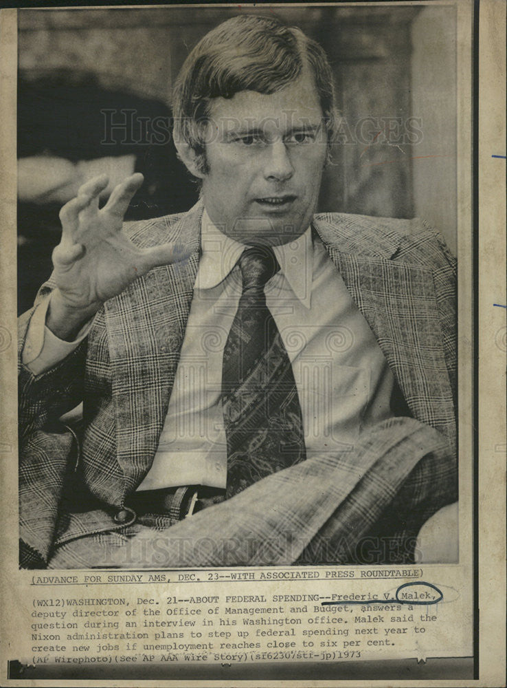 1973 Press Photo Frederic V. Malek, deputy dir. of the Office of Mgmnt &amp; Budget - Historic Images