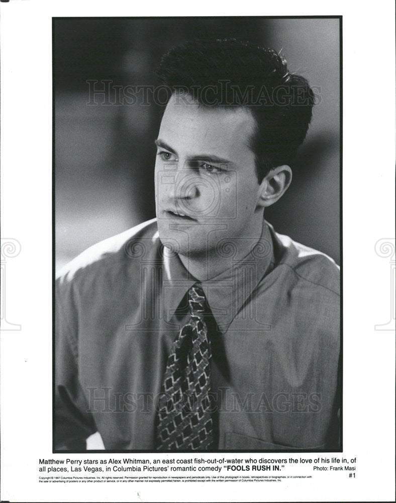 1997 Press Photo Matthew Perry in &quot;Fools Rush In&quot; - Historic Images