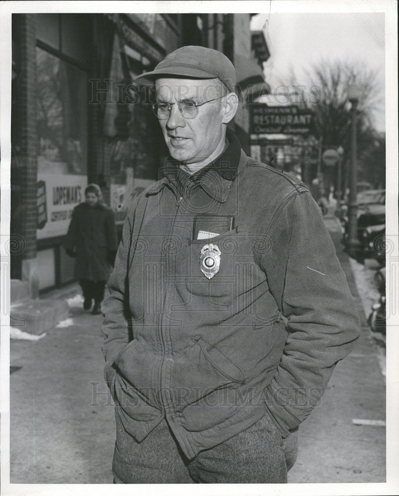 1956 Press Photo Police chief George Petersen - Historic Images