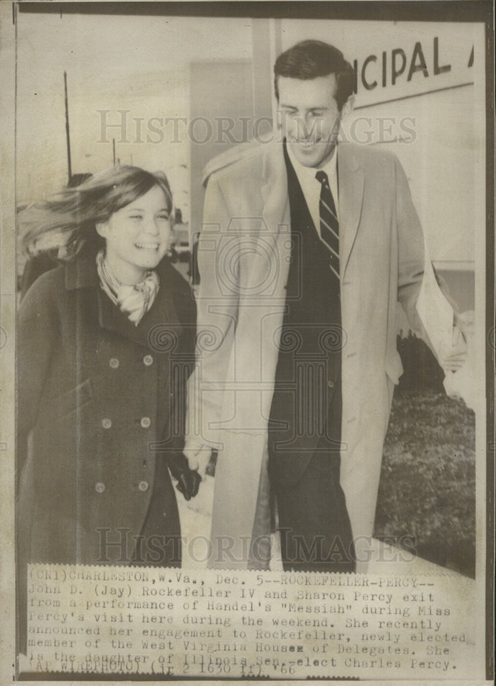 1966 Press Photo John D. Rockerfeller and Sharon Percy - Historic Images