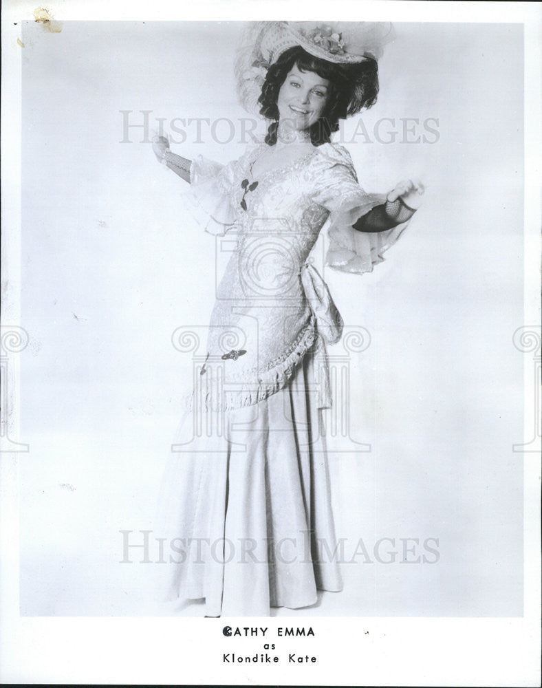 1975 Press Photo CATHY EMMA CHICAGO SINGER - Historic Images